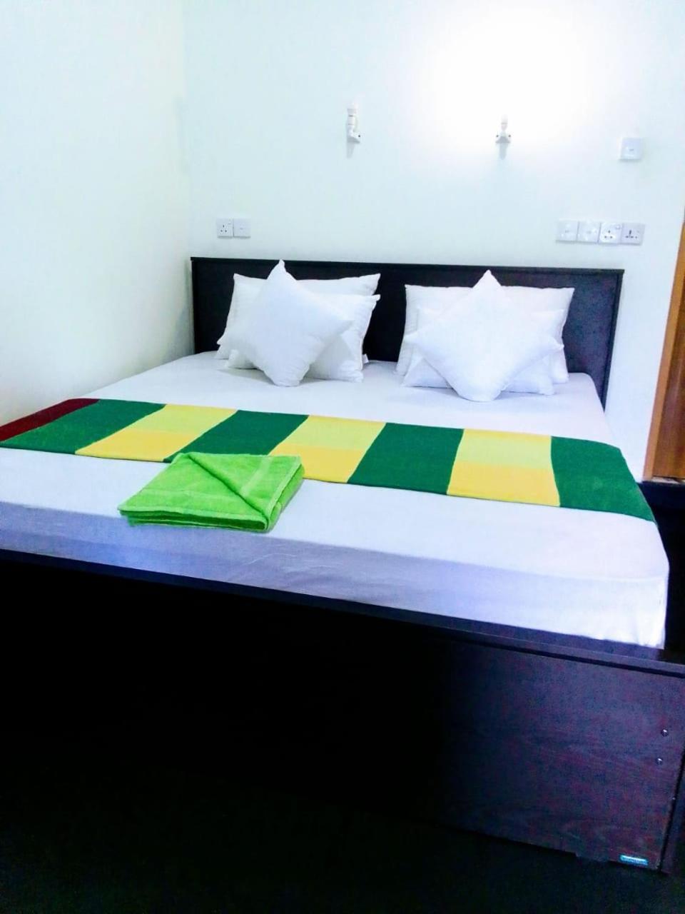 Sigiri Liya Rest Hotell Sigiriya Rum bild